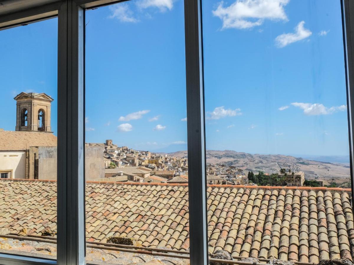 Ferienwohnung I Colori Della Sicilia Noblesse Caltagirone Exterior foto
