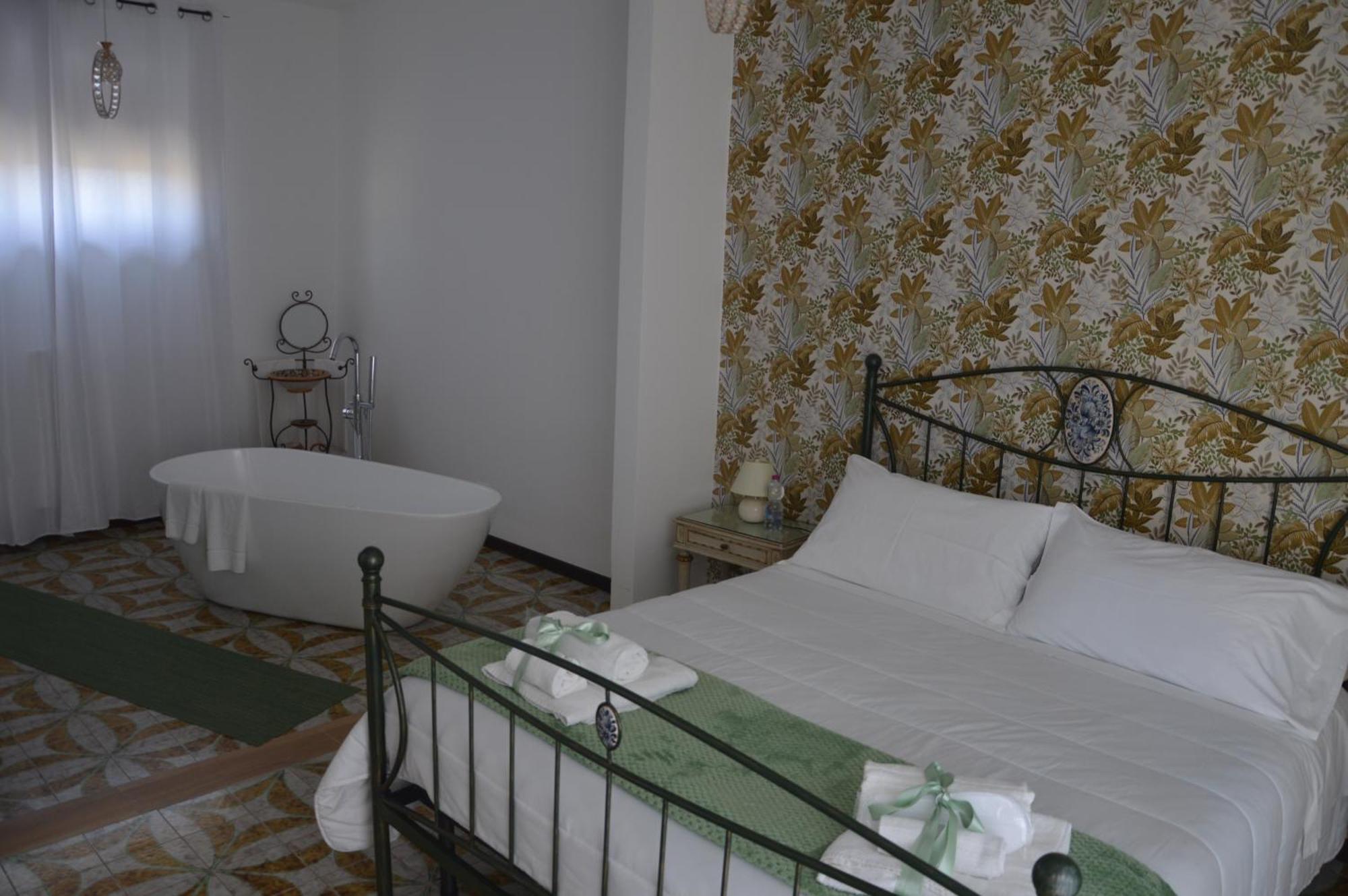 Ferienwohnung I Colori Della Sicilia Noblesse Caltagirone Exterior foto